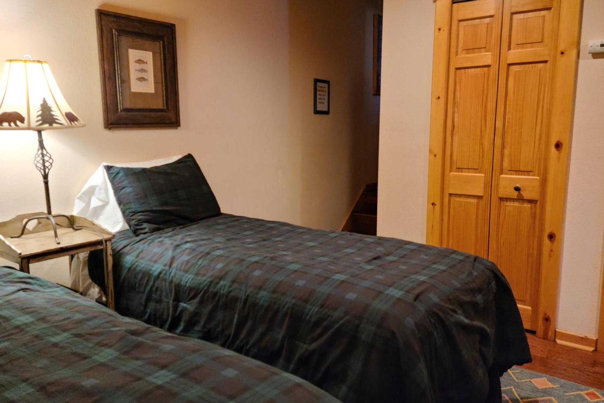 Villa Timber Wolf Woodland Park Esterno foto