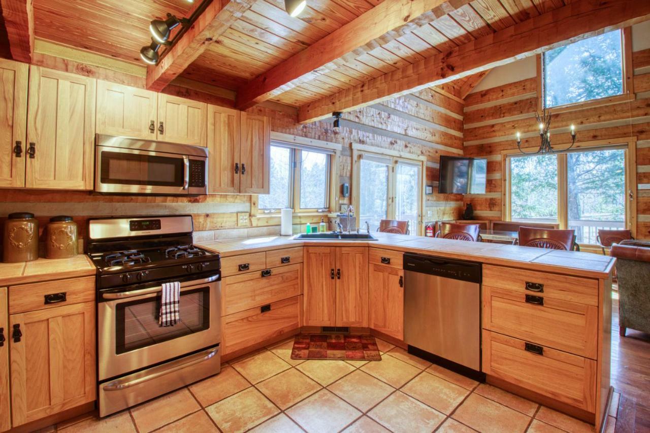 Villa Timber Wolf Woodland Park Esterno foto