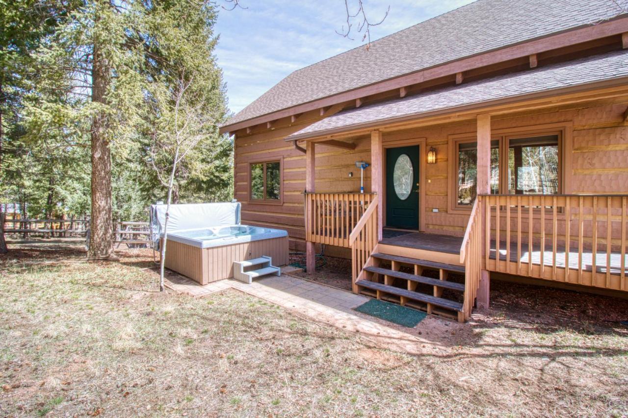 Villa Timber Wolf Woodland Park Esterno foto